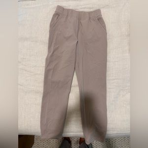 Aritzia Light Pink Stretchy Jogger Athleisure Pants